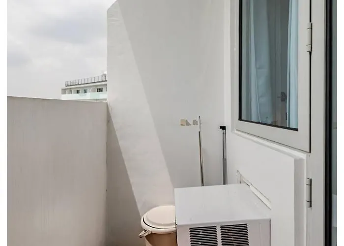 White Luxe Manila