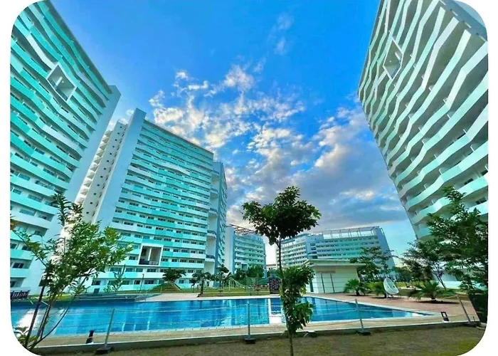 White Luxe Aparthotel