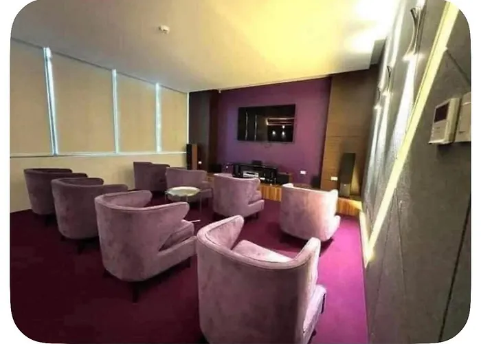 White Luxe Aparthotel *